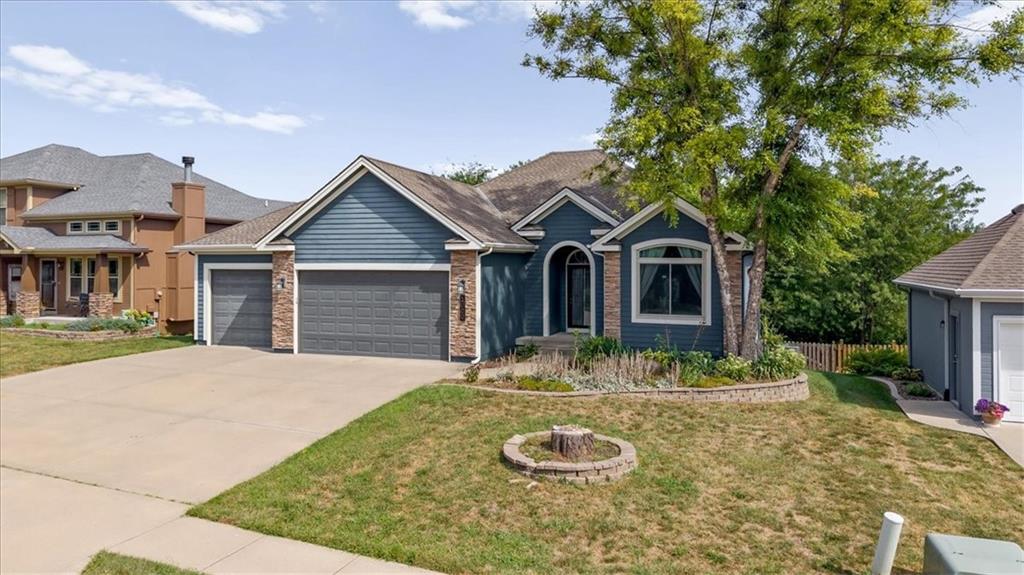 Photo 4 of Single family home for sale at 2000 NE 197th Court, Smithville, MO 64089 | MLS# 2640397 | Listing updated on 2026-09-05