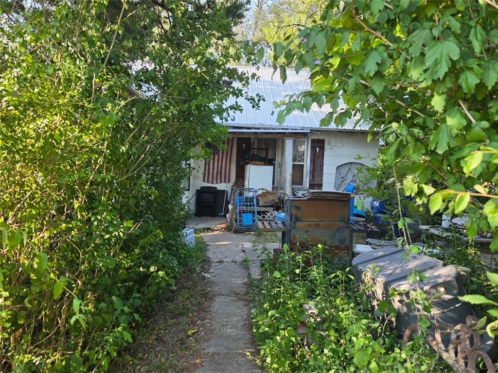 Photo 4 of Single family home for sale at 115 N Franklin St, Kingston, MO 64650 | MLS# 2640418 | Listing updated on 2026-09-05