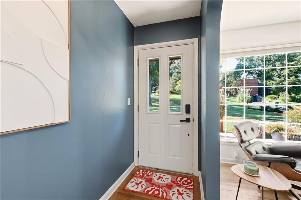 Photo 3 of Single family home for sale at 6004 NW Crystal Pool Dr, Kansas City, MO 64151 | MLS# 2640452 | Listing updated on 2026-09-05