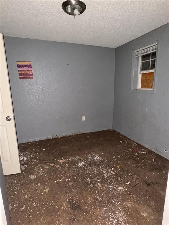 Photo 3 of Single family home for sale at 518 Blue Ridge Blvd, Kansas City, MO 64125 | MLS# 2640453 | Listing updated on 2026-09-05