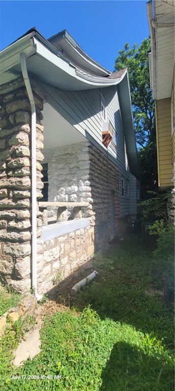 Photo 3 of Single family home for sale at 2950 Lockridge St, Kansas City, MO 64128 | MLS# 2640486 | Listing updated on 2026-09-04