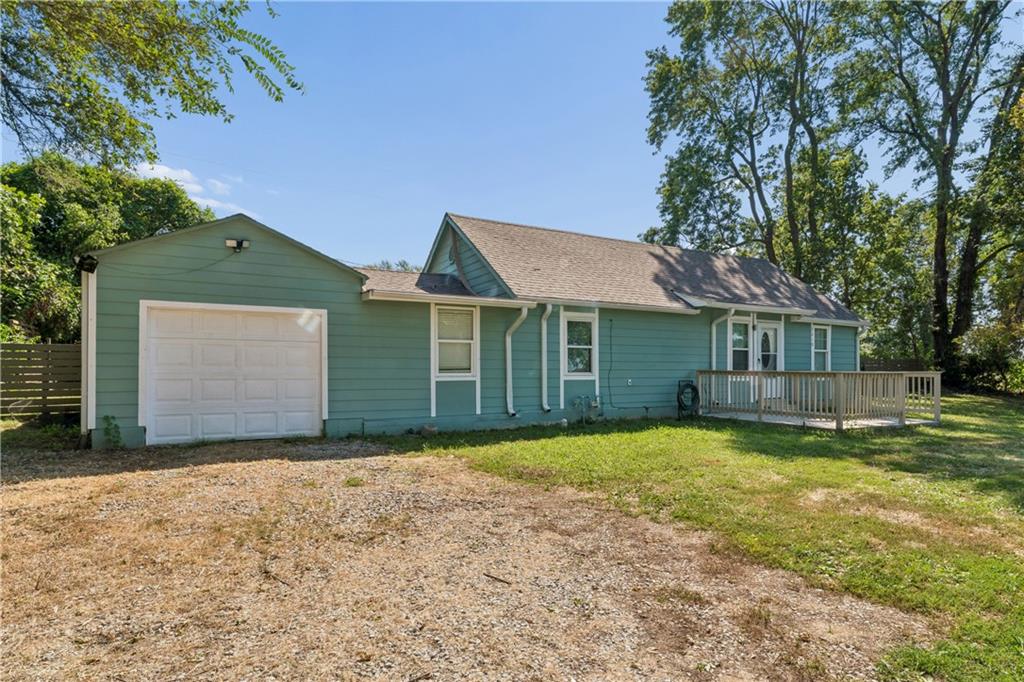 Photo 2 of Single family home for sale at 3219 Donnelly Ave, Kansas City, MO 64129 | MLS# 2640714 | Listing updated on 2026-09-05