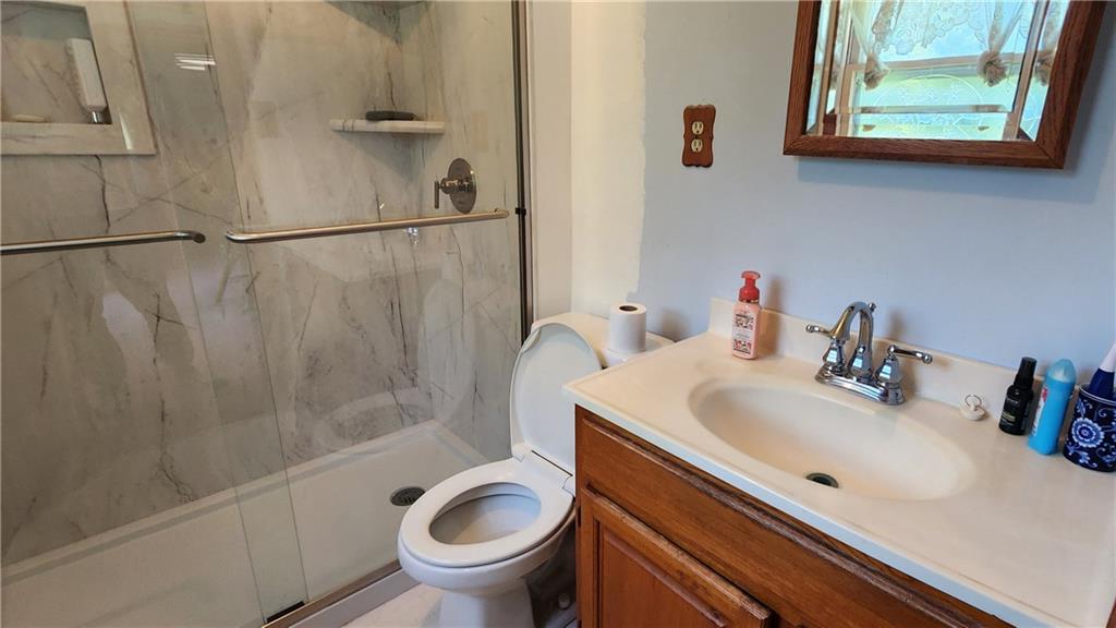 Photo 4 of Single family home for sale at 401 Biddle St, Camden, MO 64019 | MLS# 2640732 | Listing updated on 2026-09-05