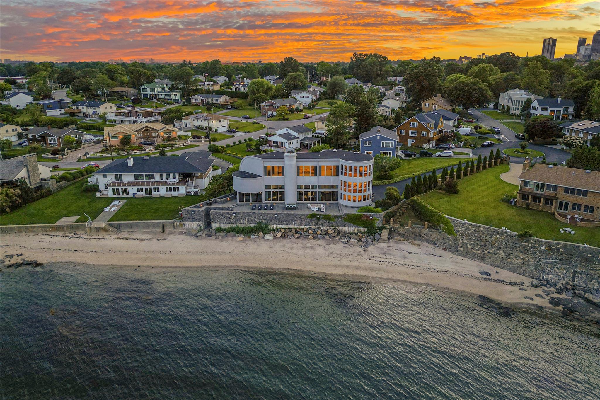 Homes for sale in New Rochelle, NY | 30 Beachfront Ln, New Rochelle, NY 10805 | MLS# H6312112