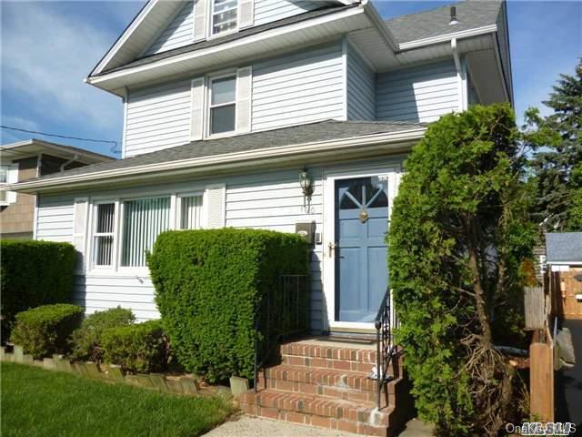 Homes for sale in West Hempstead, NY | 100 Spruce St, West Hempstead, NY 11552 | MLS# L2860905
