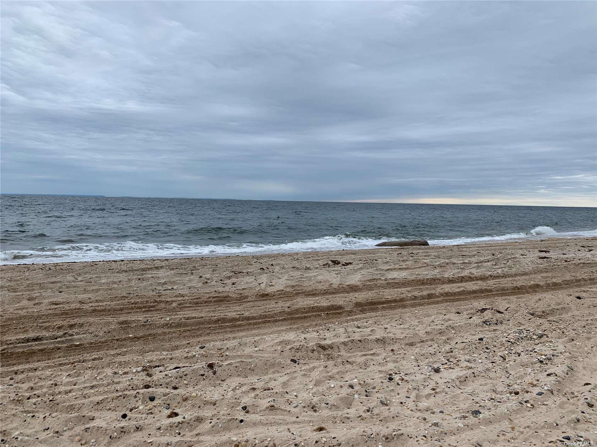 3rd image of 3994 Sound Ave, Riverhead, NY 11901 | MLS# L3585144