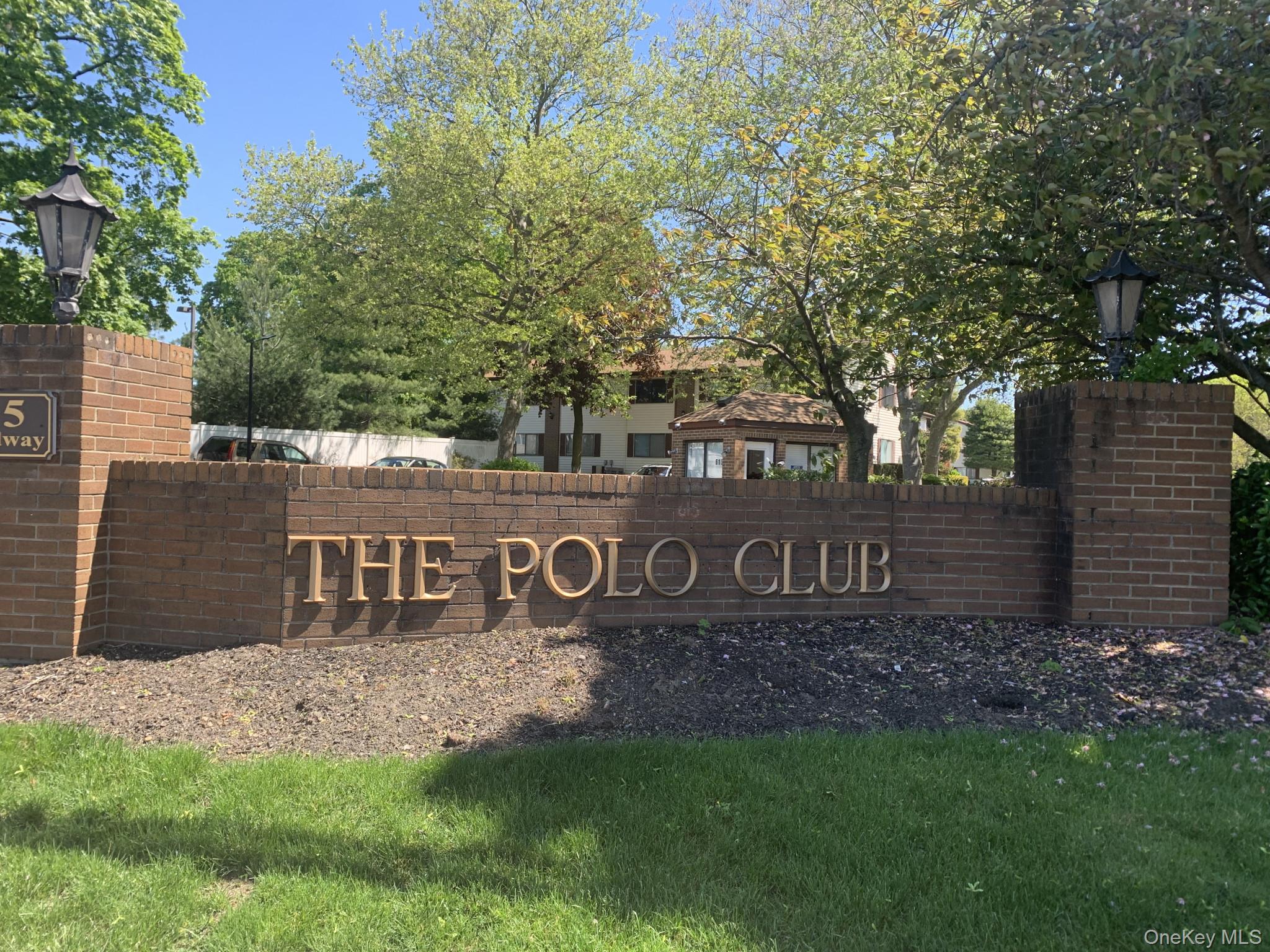 Homes for sale in Babylon, NY | 615 Broadway #81, Babylon, NY 11701 | MLS# 800586