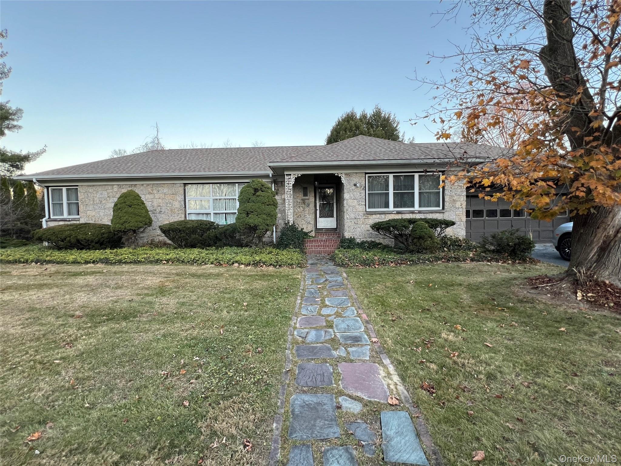 Homes for sale in Poughkeepsie (town), NY | 10 Memory Ln, Poughkeepsie (town), NY 12603 | MLS# 808723