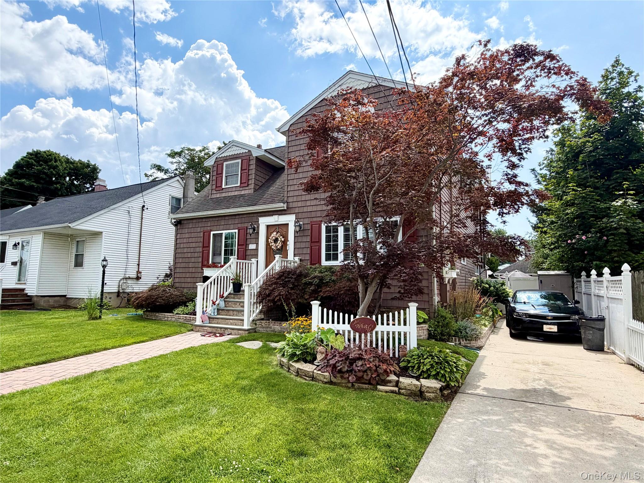 29th image of 55 Willow Ln, Babylon, NY 11757 | MLS# 840531
