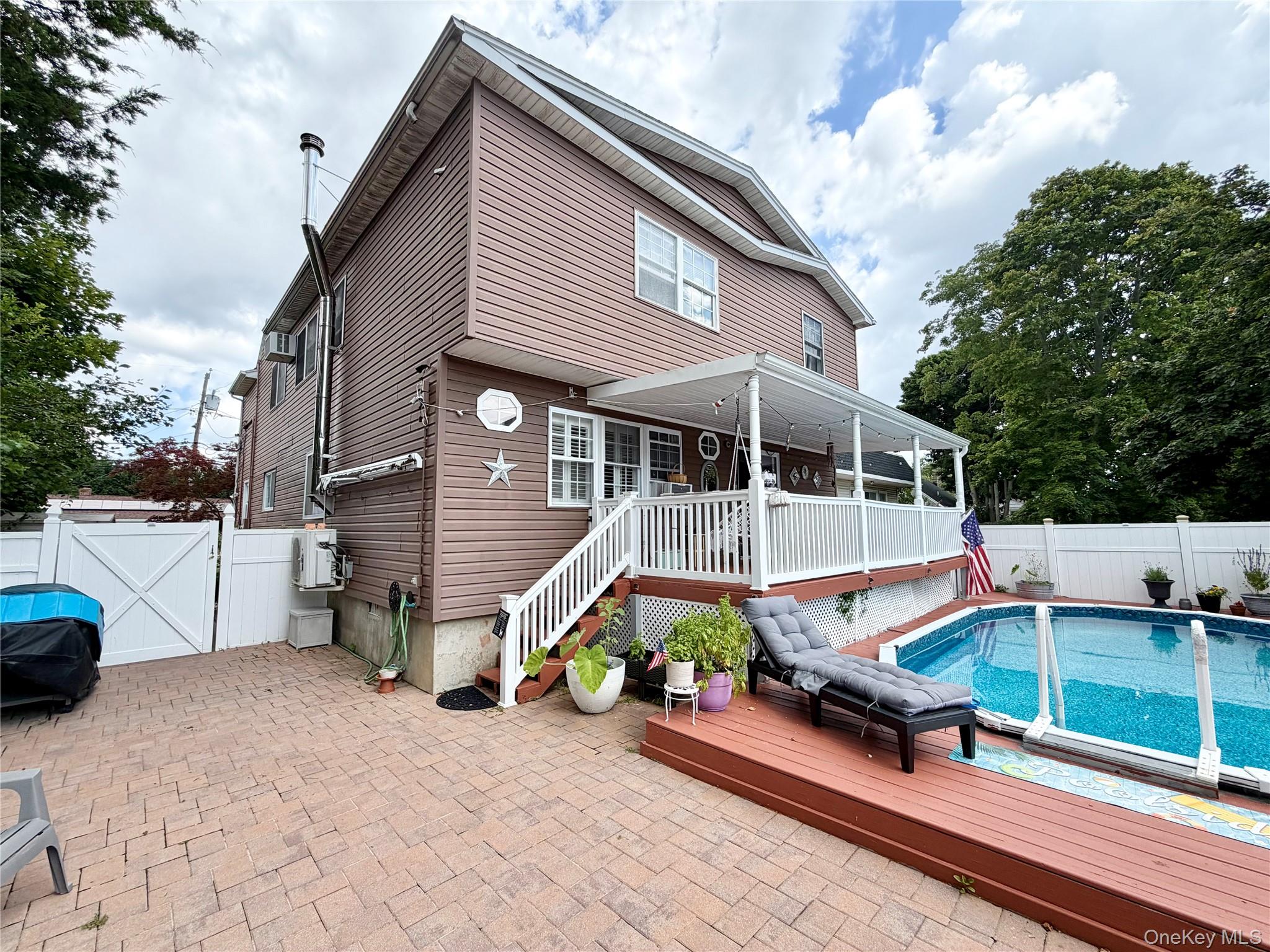 5th image of 55 Willow Ln, Babylon, NY 11757 | MLS# 840531