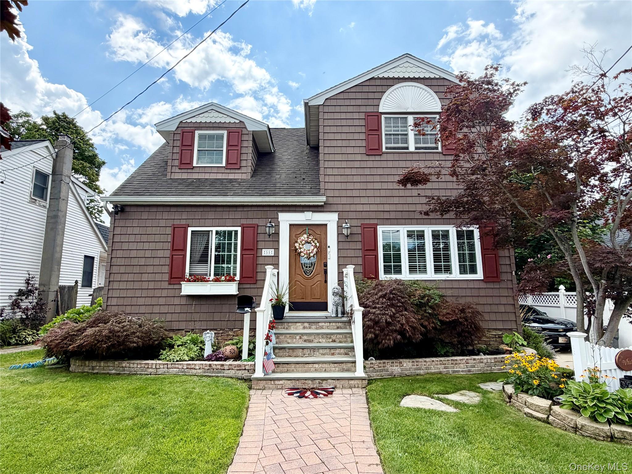 1st image of 55 Willow Ln, Babylon, NY 11757 | MLS# 840531