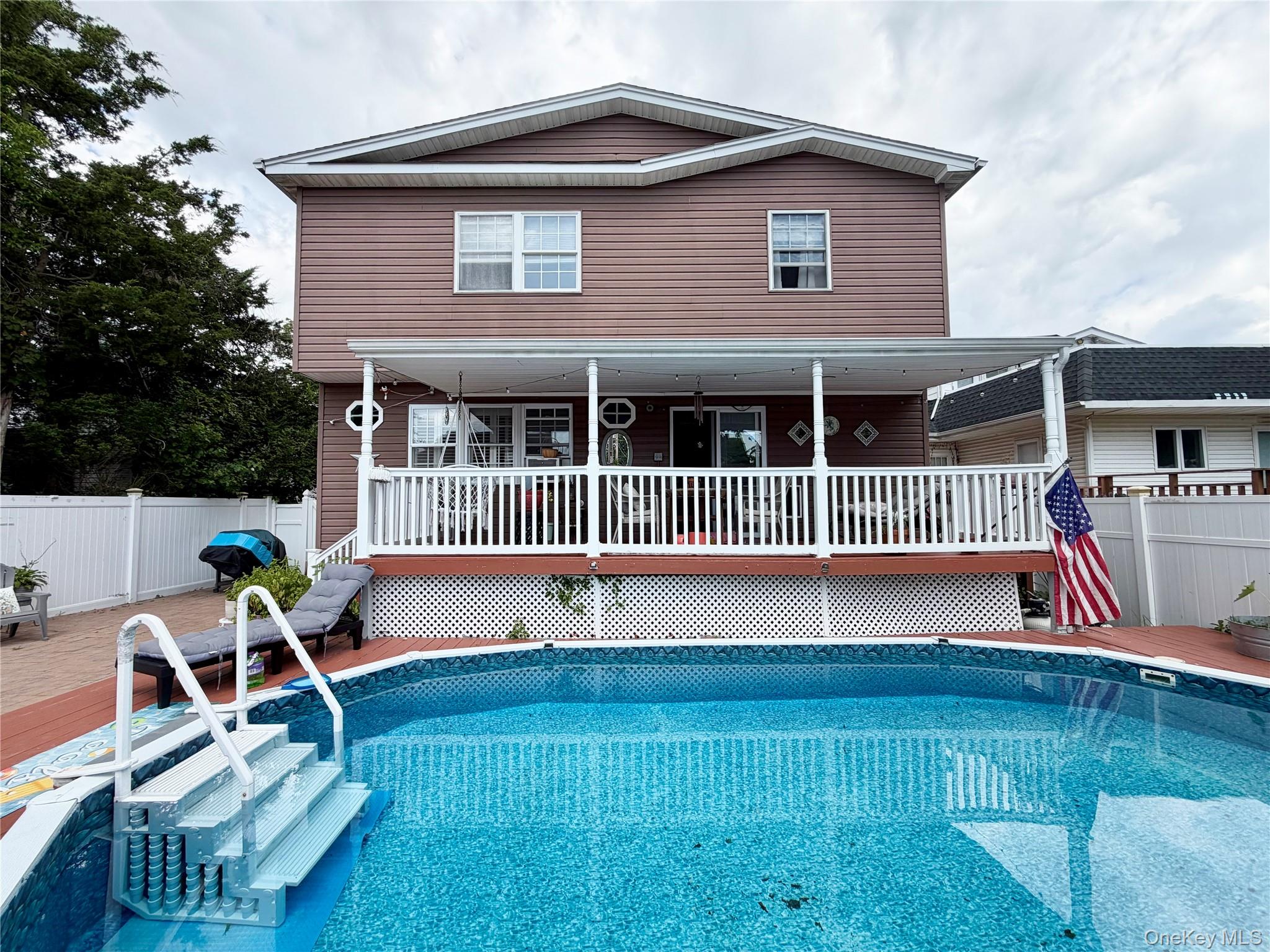 4th image of 55 Willow Ln, Babylon, NY 11757 | MLS# 840531
