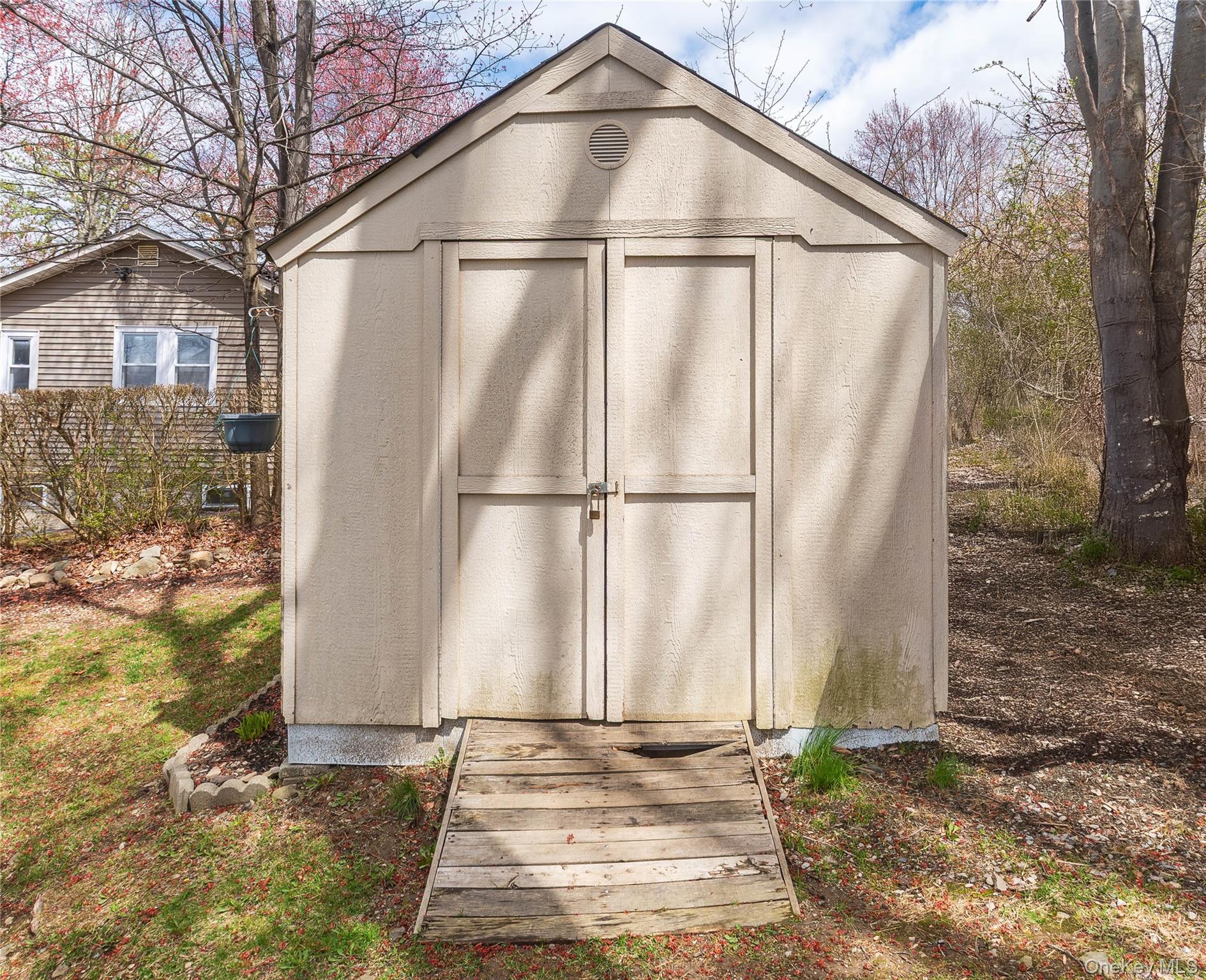 Homes for sale in Blooming Grove, NY | 22 Woodycrest Trl, Blooming Grove, NY 10950 | MLS# 847092