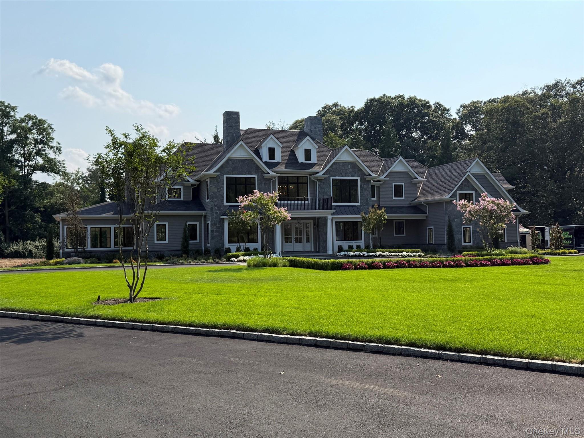 5th image of 2 E Gate Rd, Huntington, NY 11743 | MLS# 850219