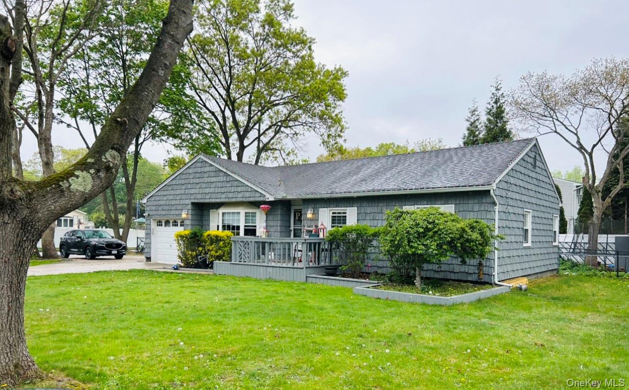 Homes for sale in Brookhaven, NY | 2020 Julia Goldbach Ave, Brookhaven, NY 11779 | MLS# 857418