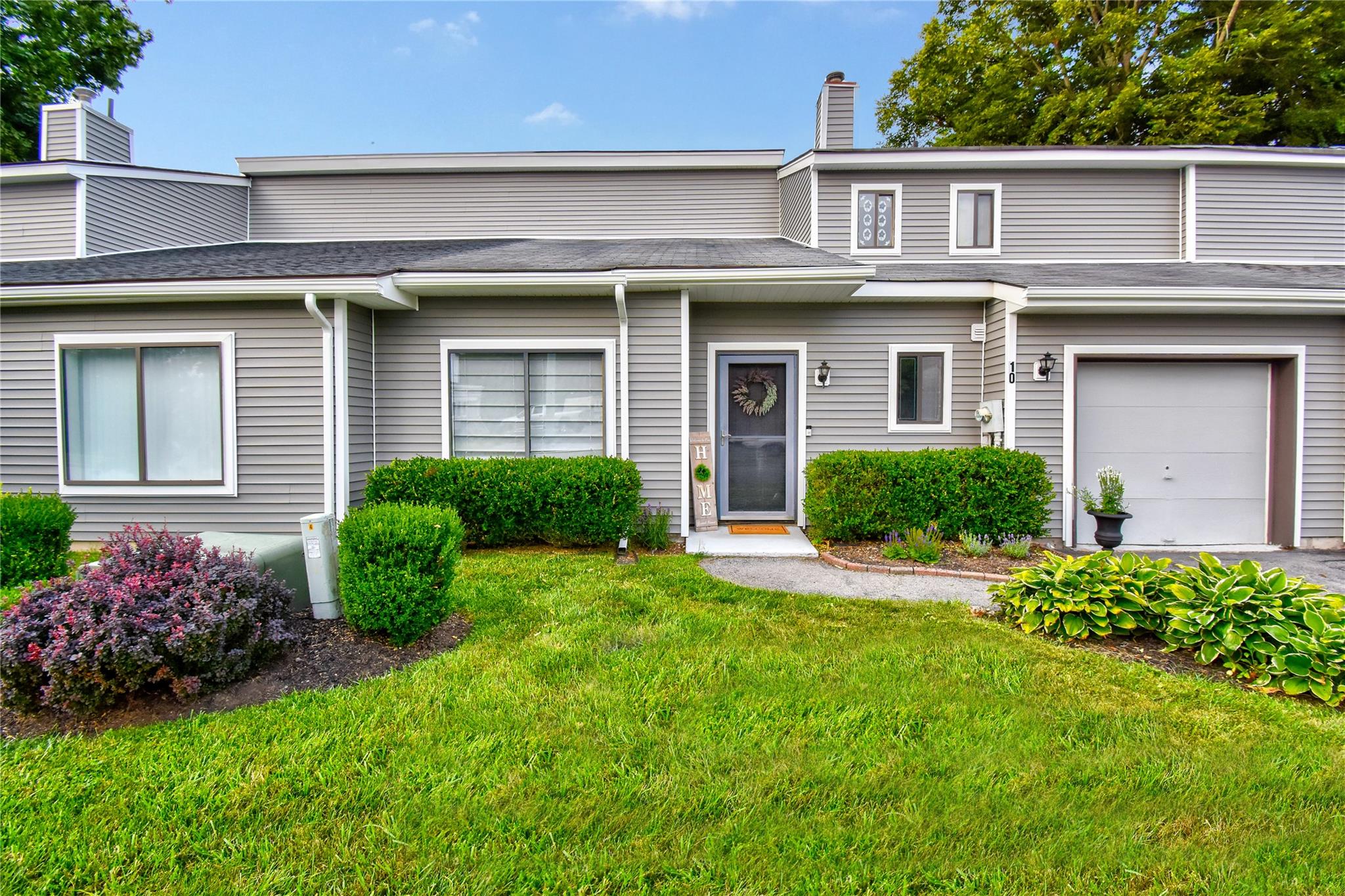 Homes for sale in Goshen, NY | 10 Butler Dr, Goshen, NY 10924 | MLS# 859835