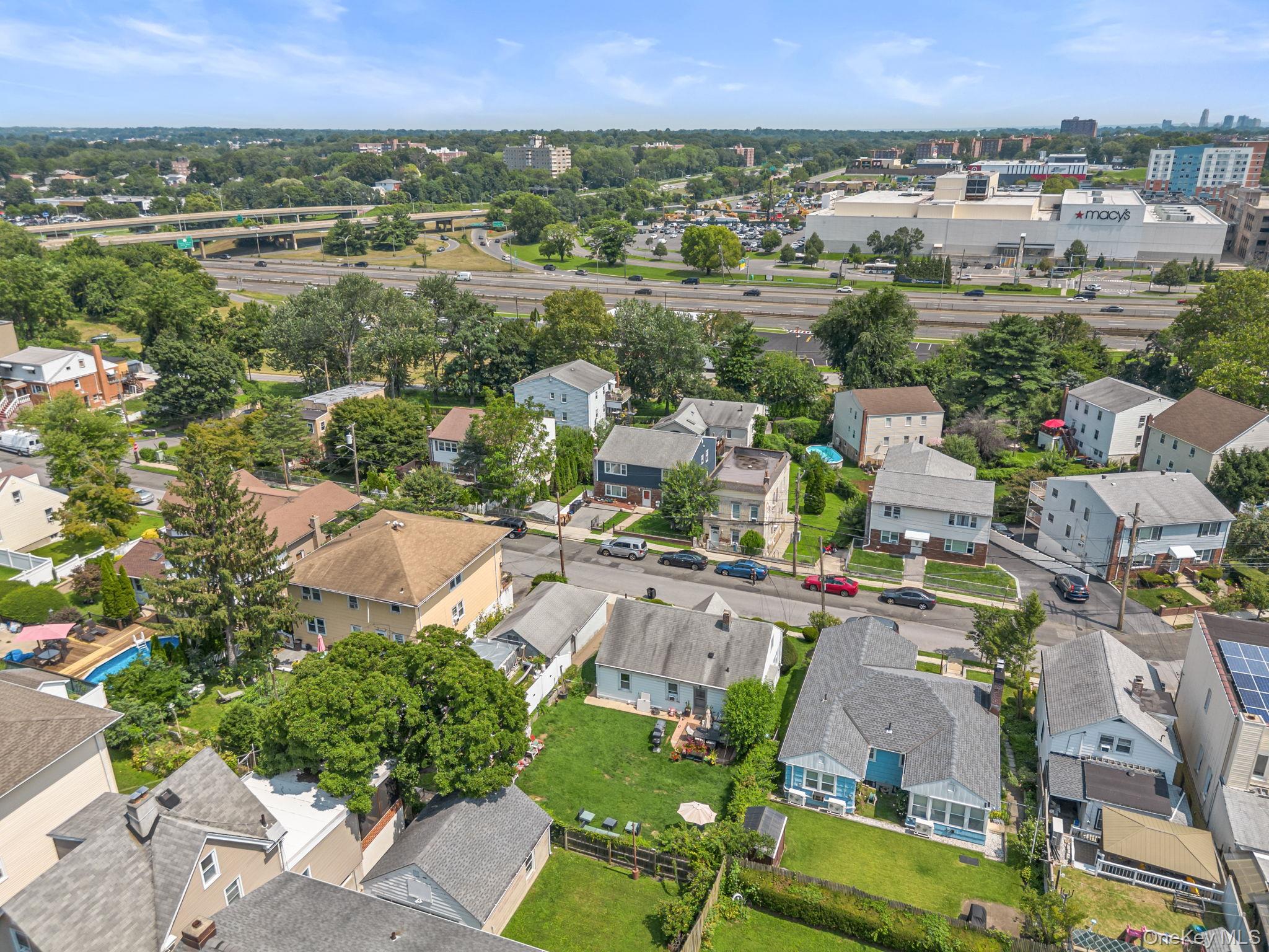 29th image of 66 Murray Ave, Yonkers, NY 10704 | MLS# 859969
