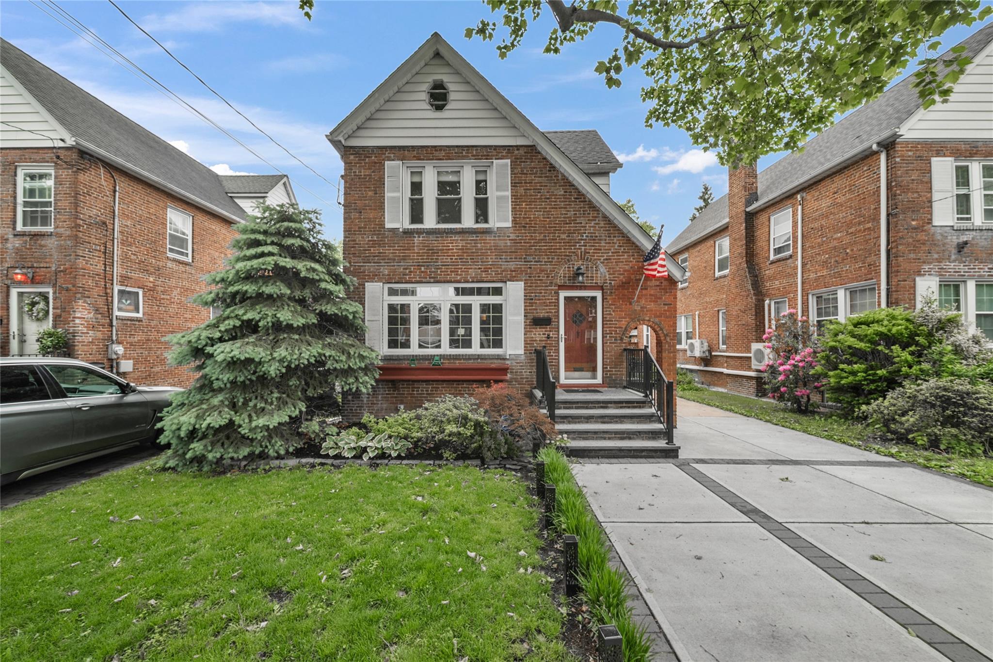 Homes for sale in North Hempstead, NY | 589 Liberty Ave, North Hempstead, NY 11596 | MLS# 867951