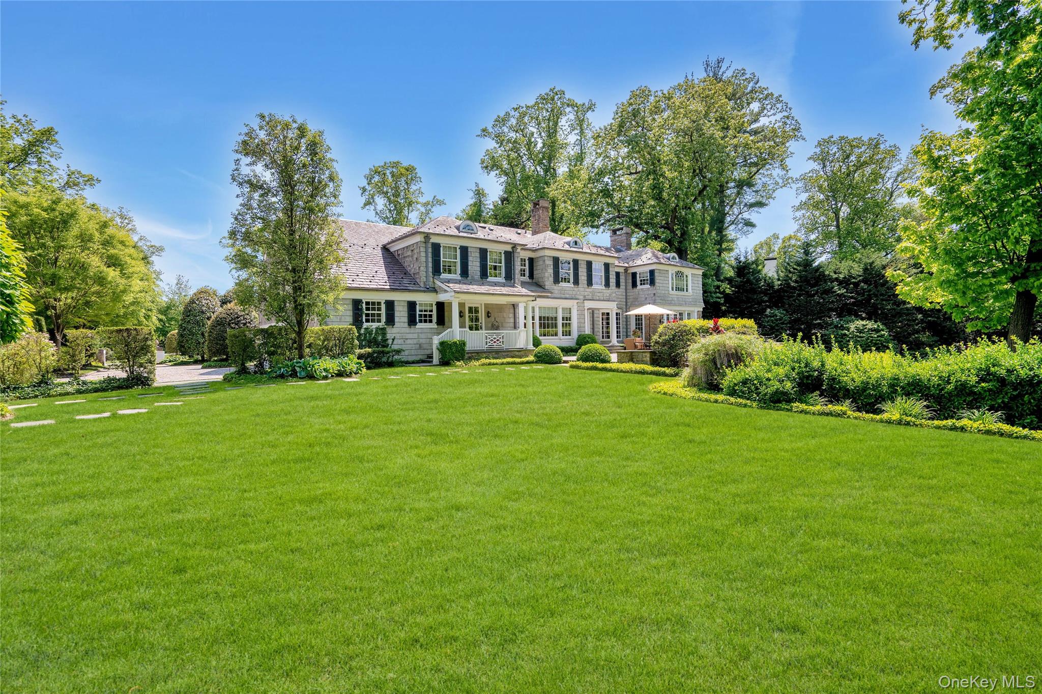 Homes for sale in North Hempstead, NY | 191 Elderfields Rd, North Hempstead, NY 11030 | MLS# 869172