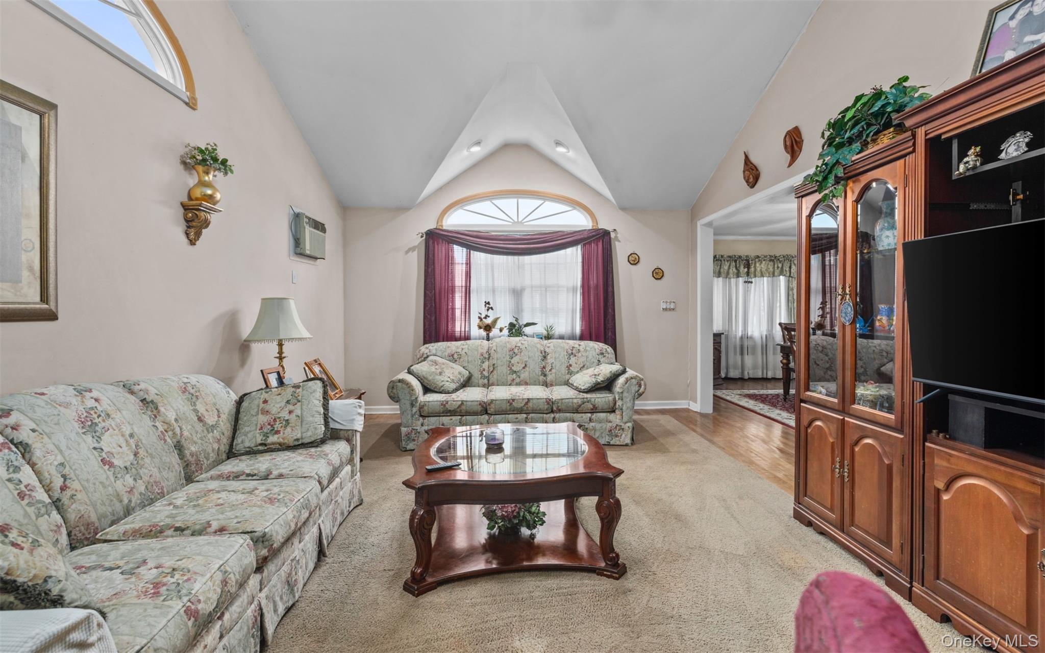 Homes for sale in North Hempstead, NY | 84 Charles St, North Hempstead, NY 11501 | MLS# 872409