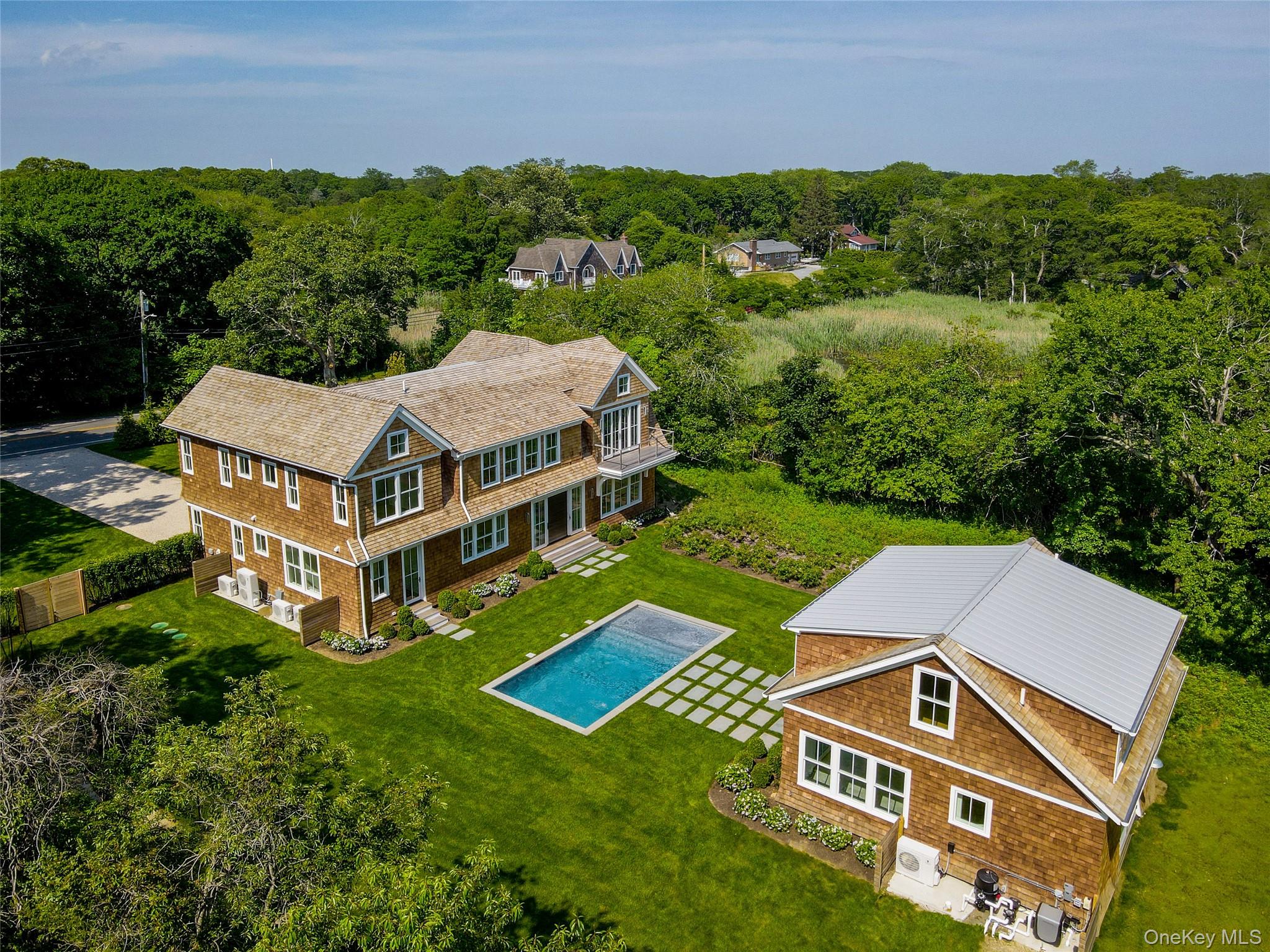 1st image of 161 South Rd, Southampton, NY 11977 | MLS# 882136