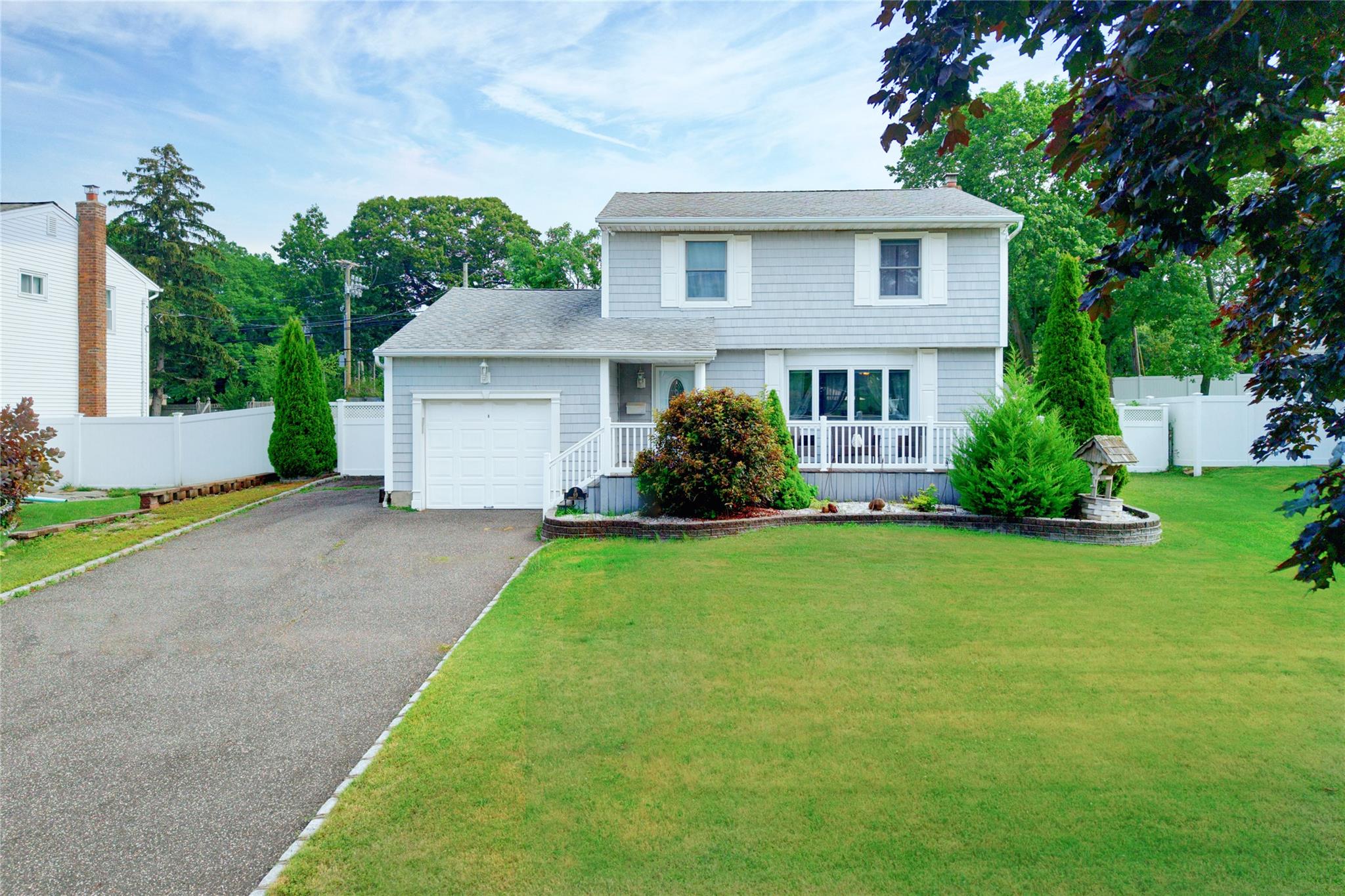 Homes for sale in Smithtown, NY | 69 Rumford Rd, Smithtown, NY 11754 | MLS# 884525