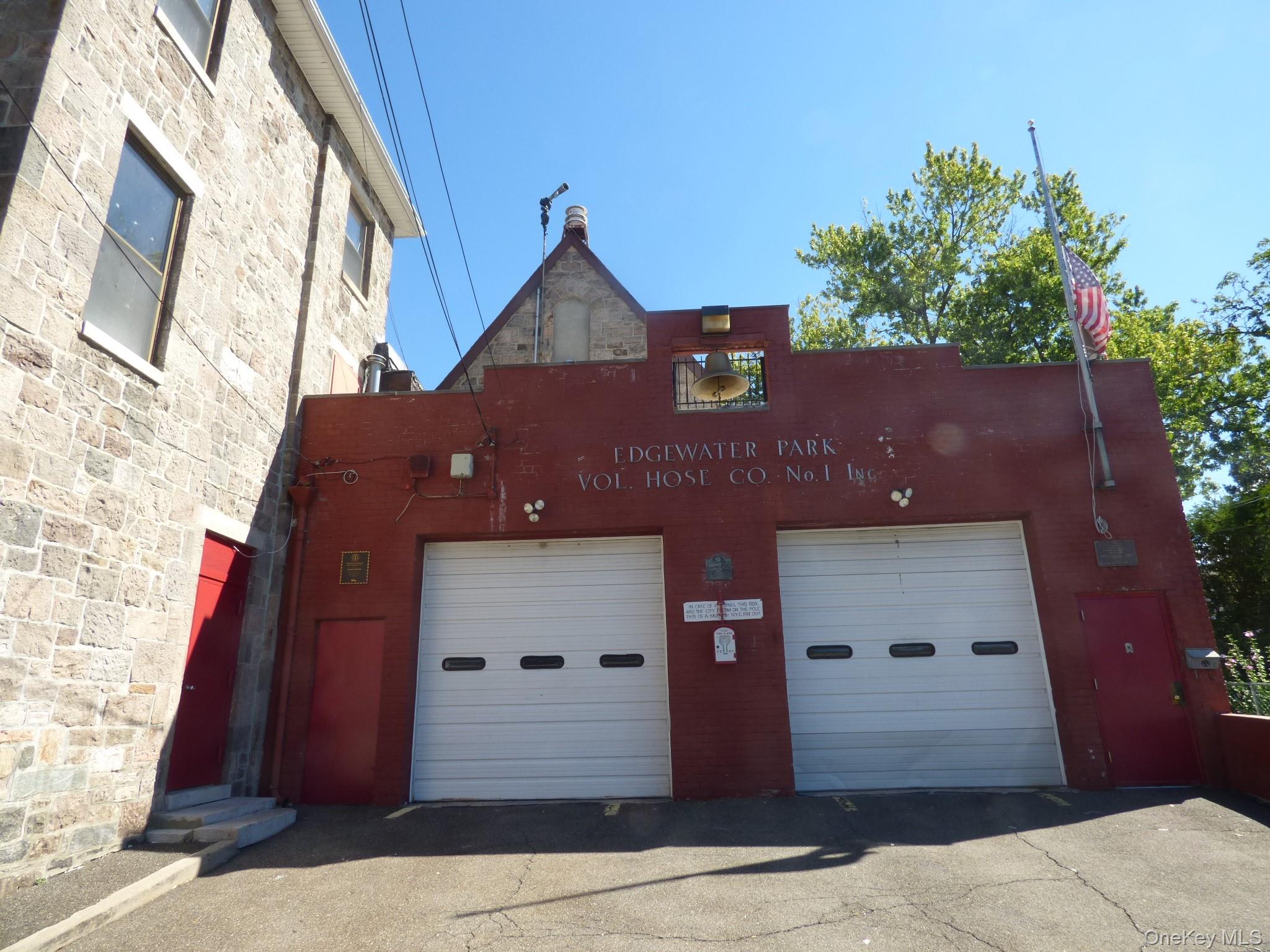 2nd image of 59C Edgewater Park Dr, Bronx, NY 10465