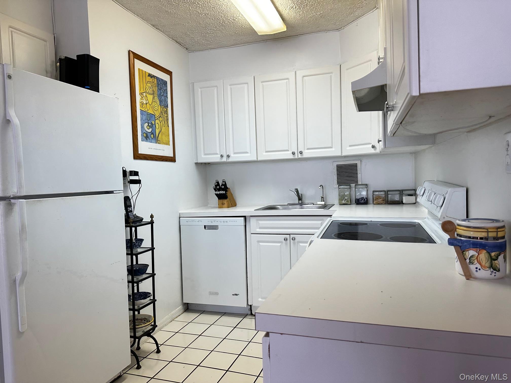 5th image of 162-30 Powells Cove Blvd #2D, Whitestone, NY 11357 | MLS# 893754