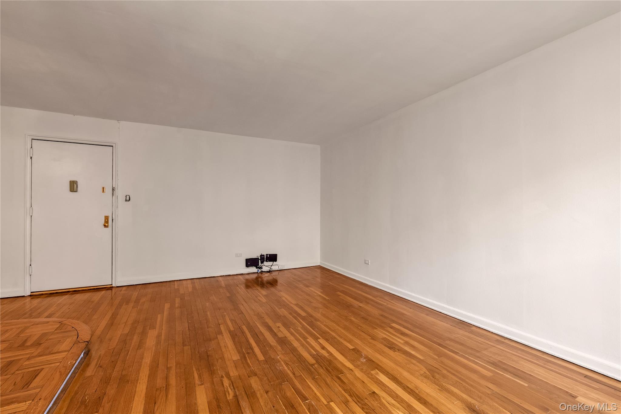 5th image of 141-05 Pershing Crescent #210, Jamaica, NY 11435 | MLS# 893756