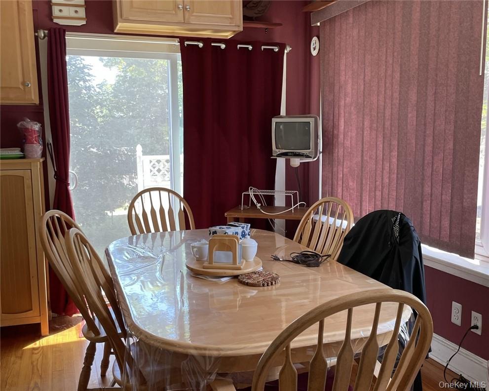 Photo 4 of Single family home for sale at 17 Demarest Ave, West Nyack, NY 10994 | MLS# 896627 | Listing updated on 2026-05-02