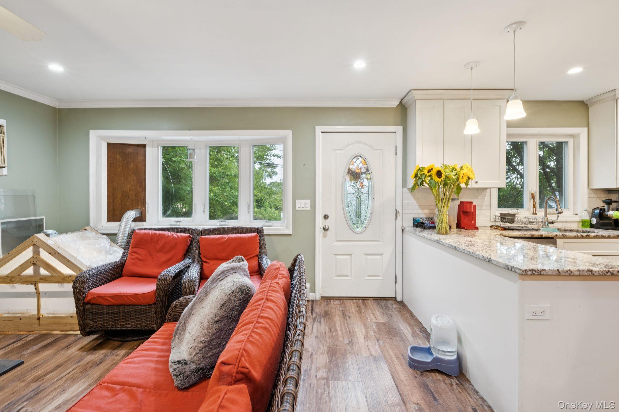 4th image of 39 Willow Rd, Brookhaven, NY 11778 | MLS# 896888