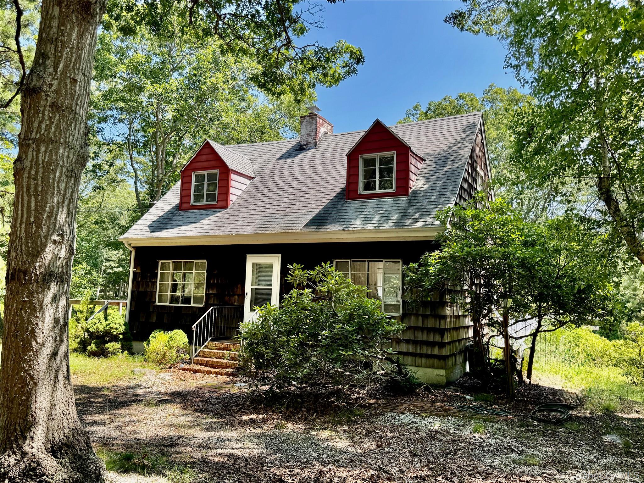 Homes for sale in Southampton, NY | 17 Sheridan Rd, Southampton, NY 11946 | MLS# 897060