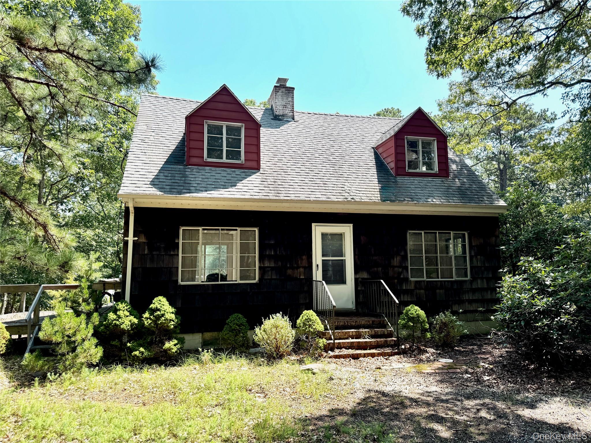 Homes for sale in Southampton, NY | 17 Sheridan Rd, Southampton, NY 11946 | MLS# 897060