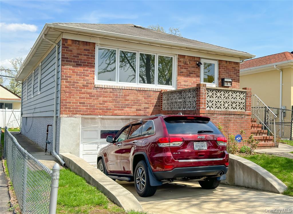 Homes for sale in New York, NY | 8019 266Th St, New York, NY 11004 | MLS# 902532