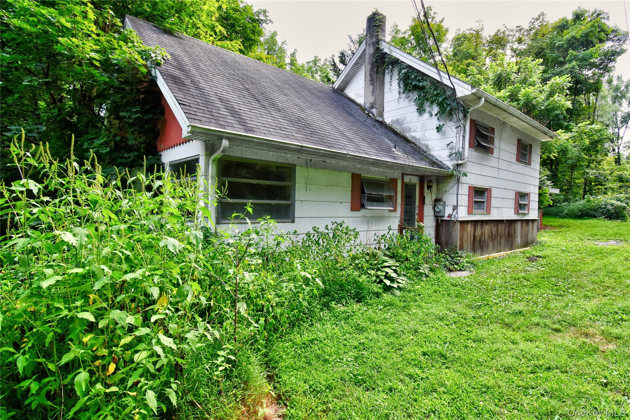 Homes for sale in Warwick (town), NY | 11 Cascade Rd, Warwick (town), NY 10990 | MLS# 904903