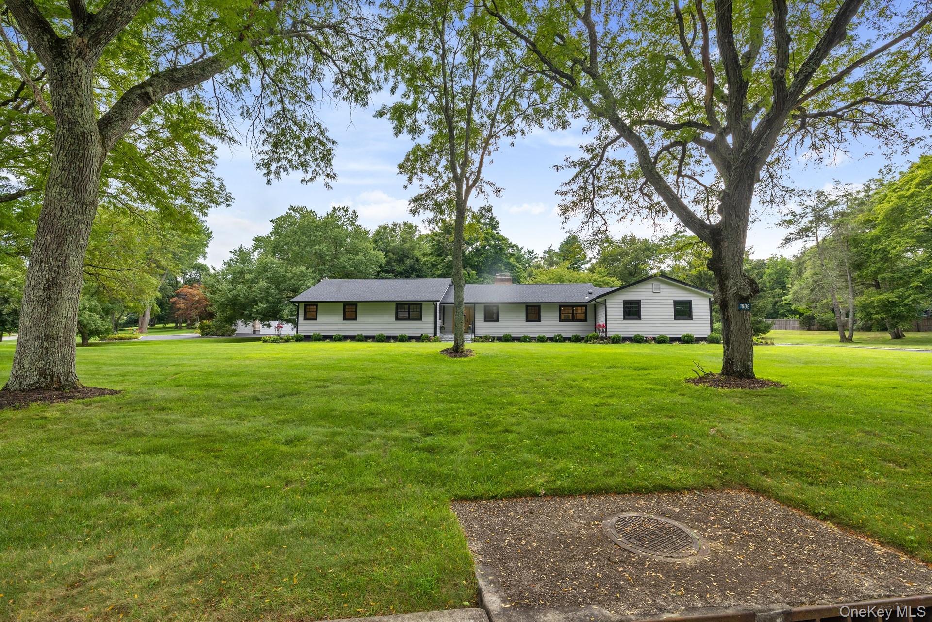 1st image of 19 Michaels Ln, Oyster Bay, NY 11545 | MLS# 906140