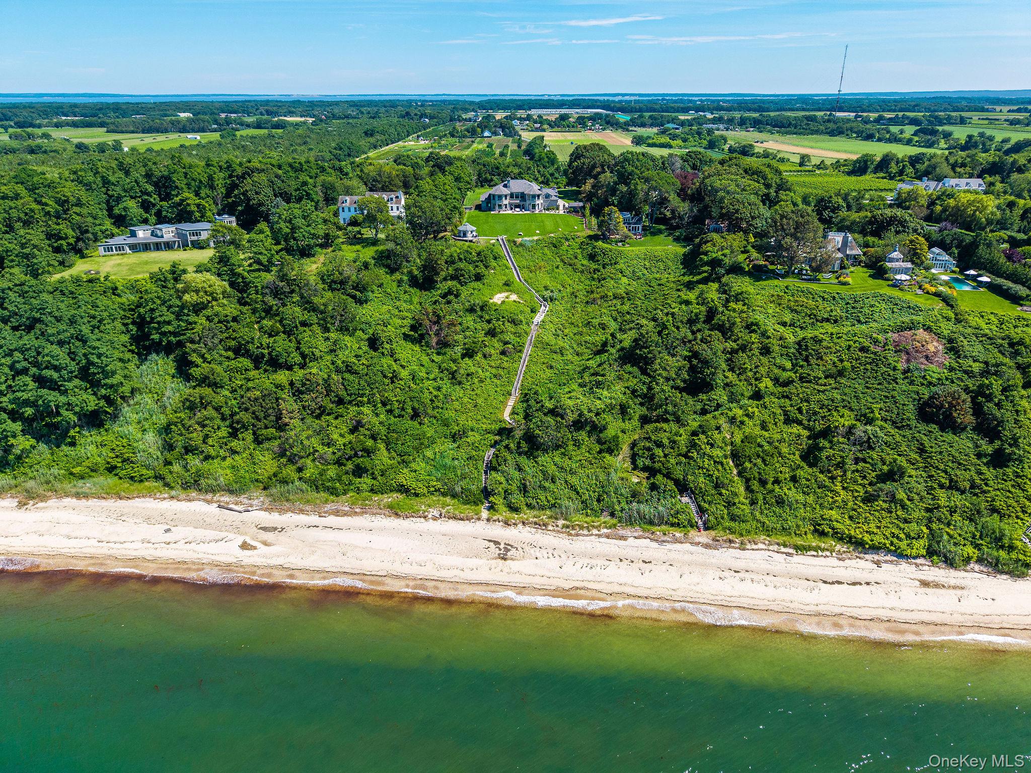 46th image of 3875 Hallock Ln, Southold, NY 11952 | MLS# 907439