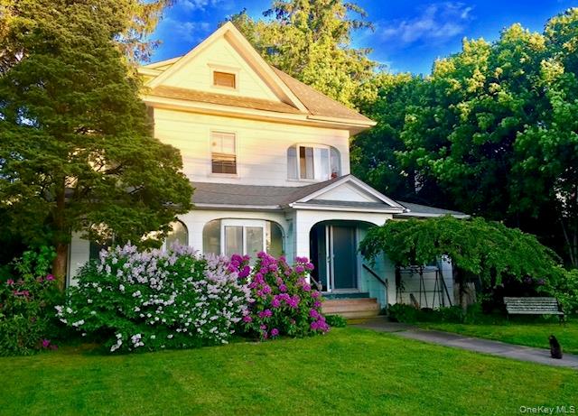 Homes for sale in Riverhead, NY | 761 E Main St, Riverhead, NY 11901 | MLS# 913021