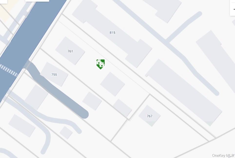 Homes for sale in Riverhead, NY | 761 E Main St, Riverhead, NY 11901 | MLS# 913021