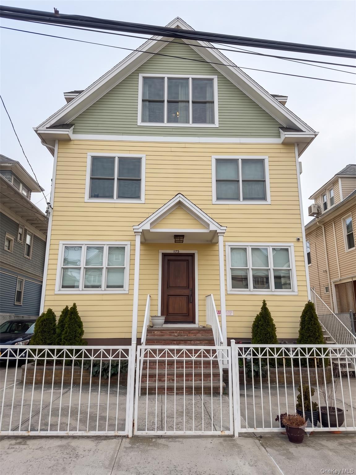 1st image of 175 Beach 113th St, New York, NY 11694 | MLS# 917340