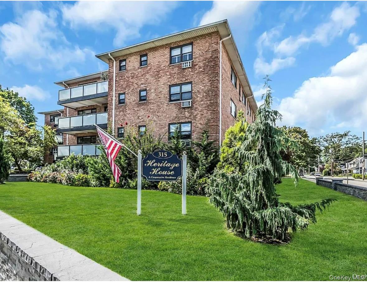 20th image of 315 Atlantic Ave #1A, Hempstead, NY 11518 | MLS# 917891