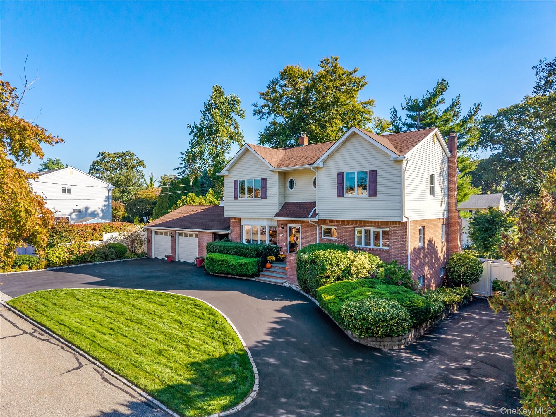 Homes for sale in Oyster Bay, NY | 18 Violet Rd, Oyster Bay, NY 11709 | MLS# 920497