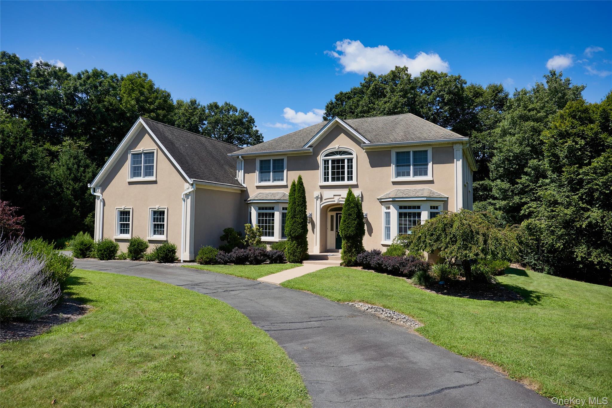 1st image of 28 Heritage Ct, Tuxedo, NY 10987 | MLS# 928804
