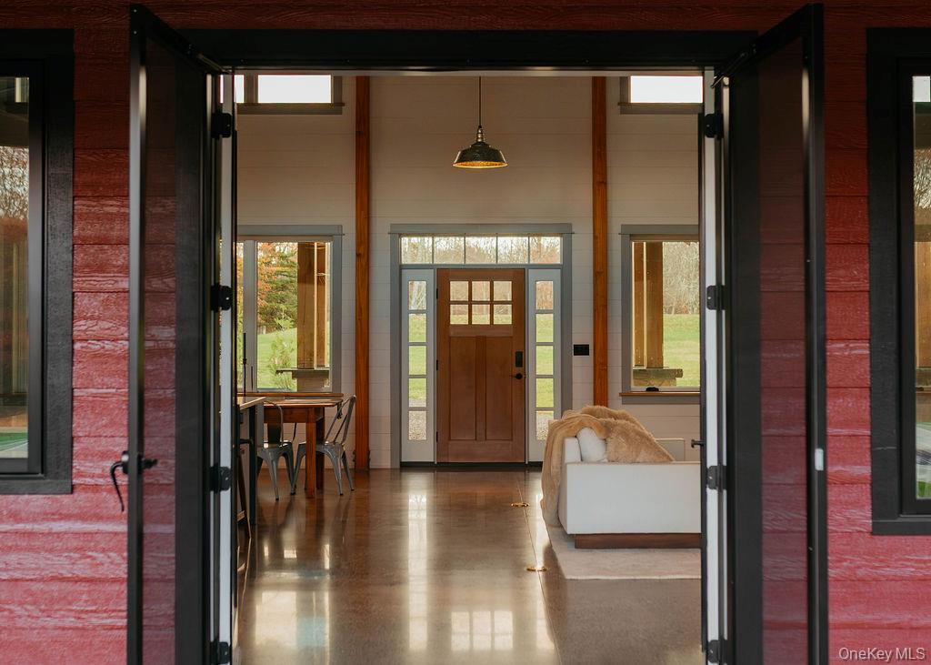 Homes for sale in Gardiner, NY | 1248 Albany Post Rd, Gardiner, NY 12525 | MLS# 934086