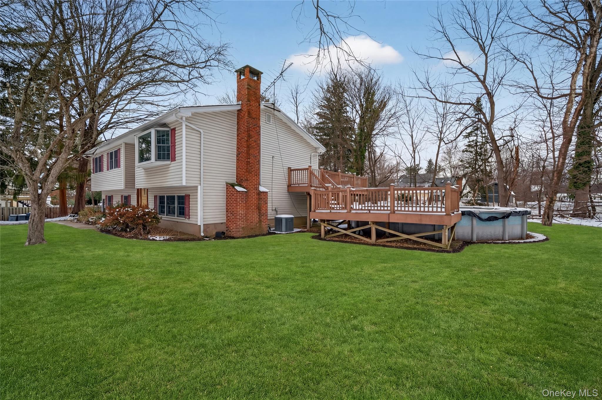 2nd image of 12 Spruce Ct, Clarkstown, NY 10954 | MLS# 935357