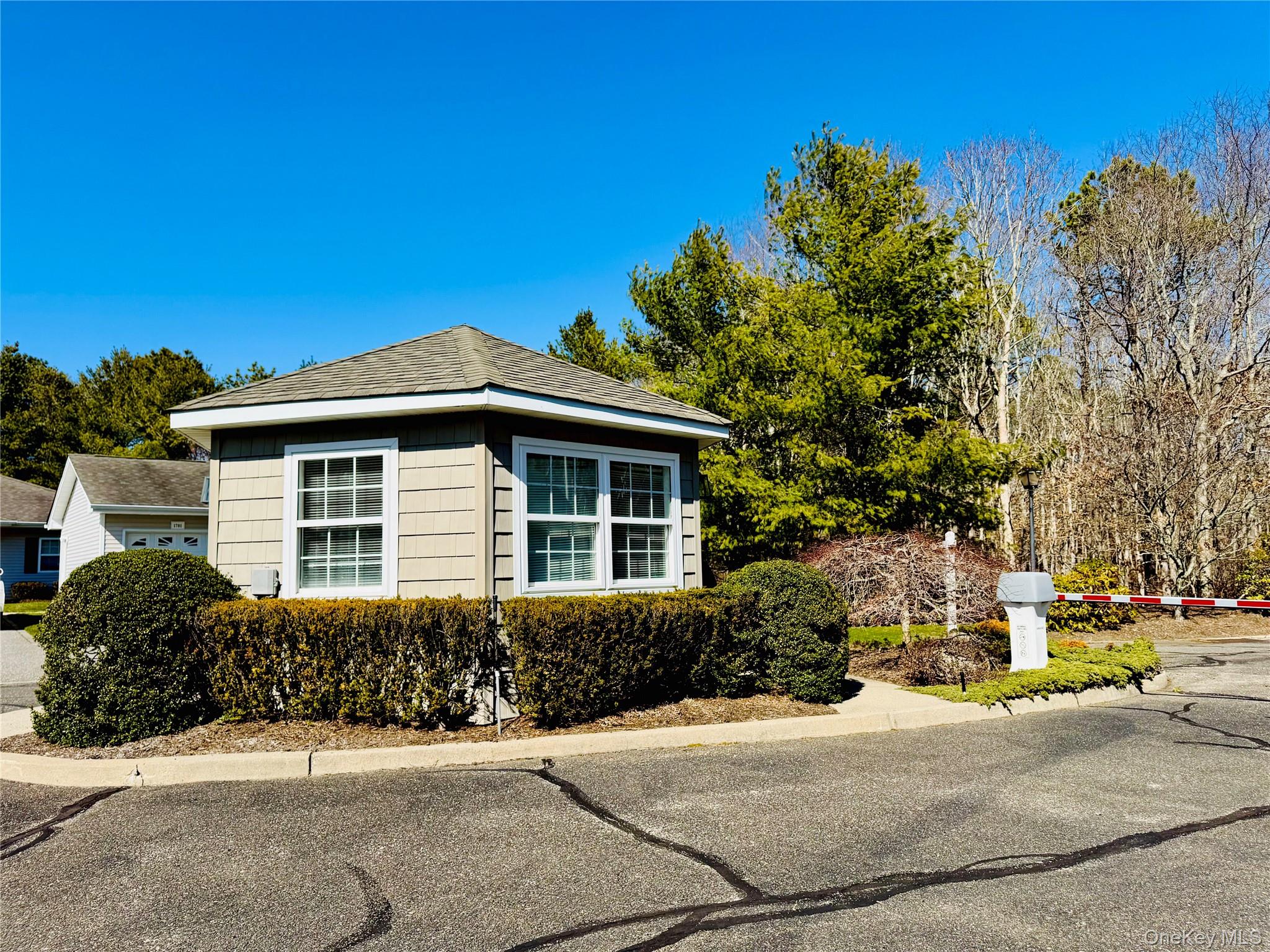 Homes for sale in Southampton, NY | 104 Aerie Way, Southampton, NY 11942 | MLS# 938602
