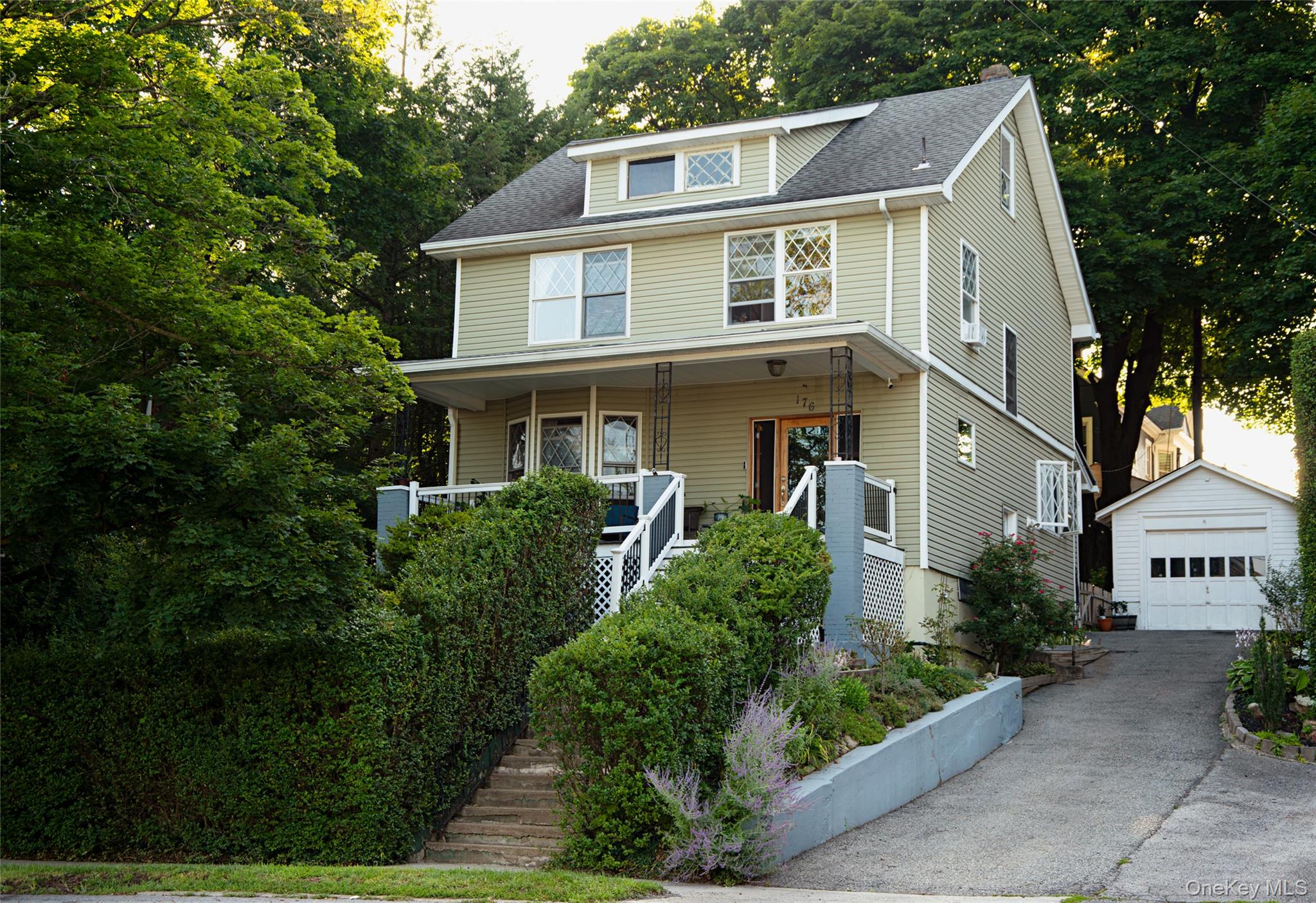 1st image of 176 Prospect St, Newburgh (city), NY 12550 | MLS# 944157
