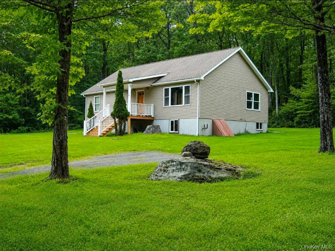 2nd image of 76 Wynkoop Dr, Kerhonkson, NY 12446 | MLS# 944481