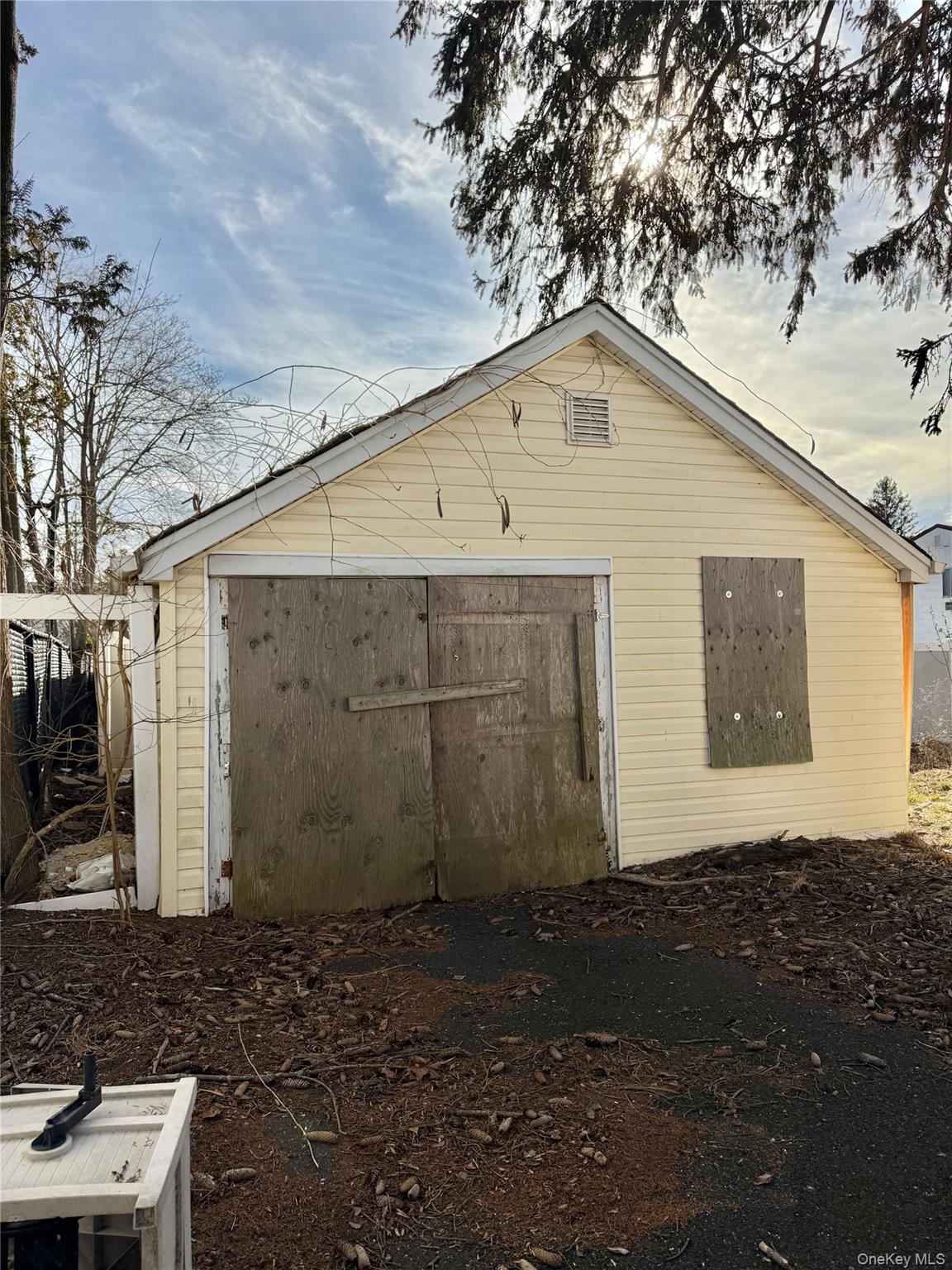 Homes for sale in Babylon, NY | Kenmore St, Babylon, NY 11729 | MLS# 947207