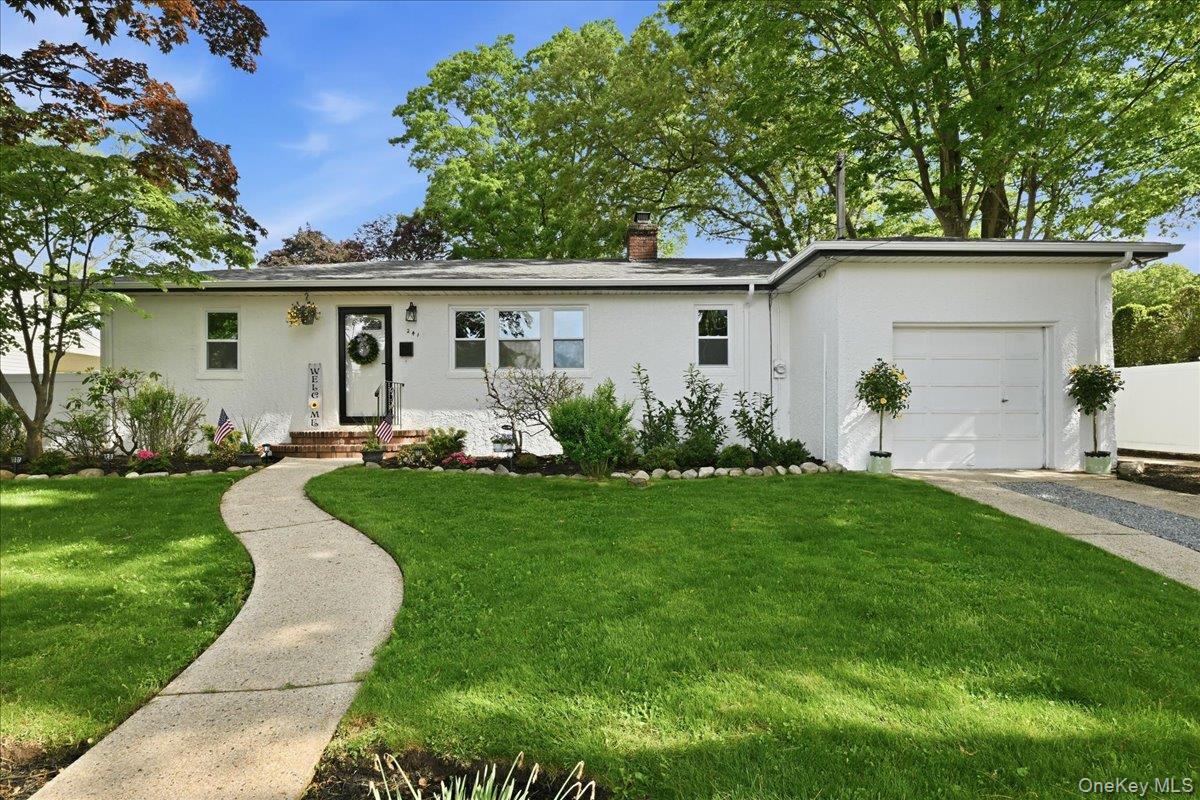 Homes for sale in Oyster Bay, NY | 241 Commonwealth Ave, Oyster Bay, NY 11758 | MLS# 948241